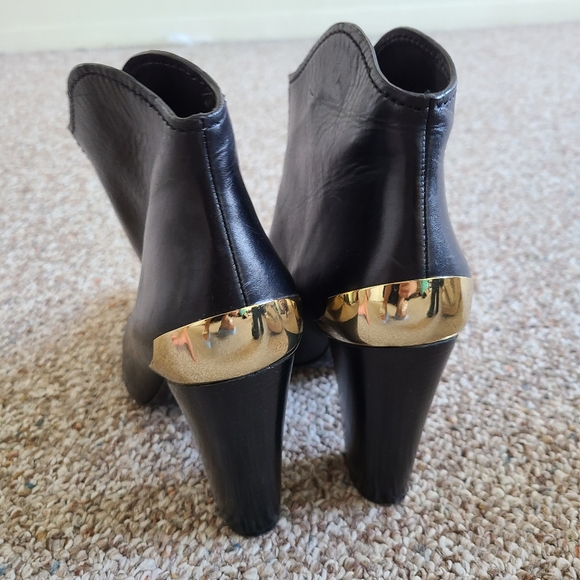 Booties - Picture 3 of 4